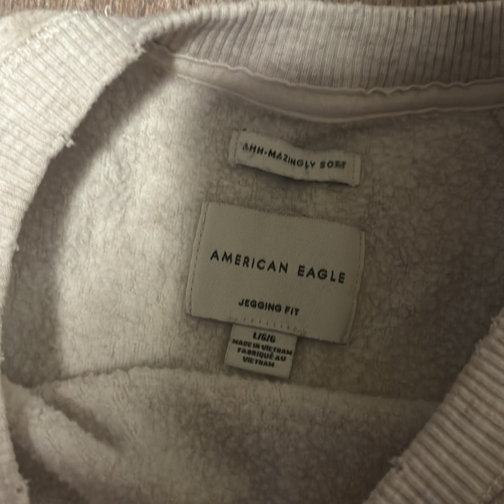 American Eagle camo sweatshirt - Picture 2 of 4